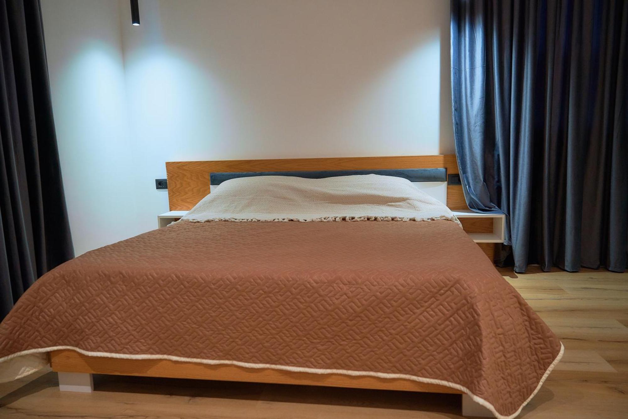 Kalpazo Inn Tirana Exteriör bild
